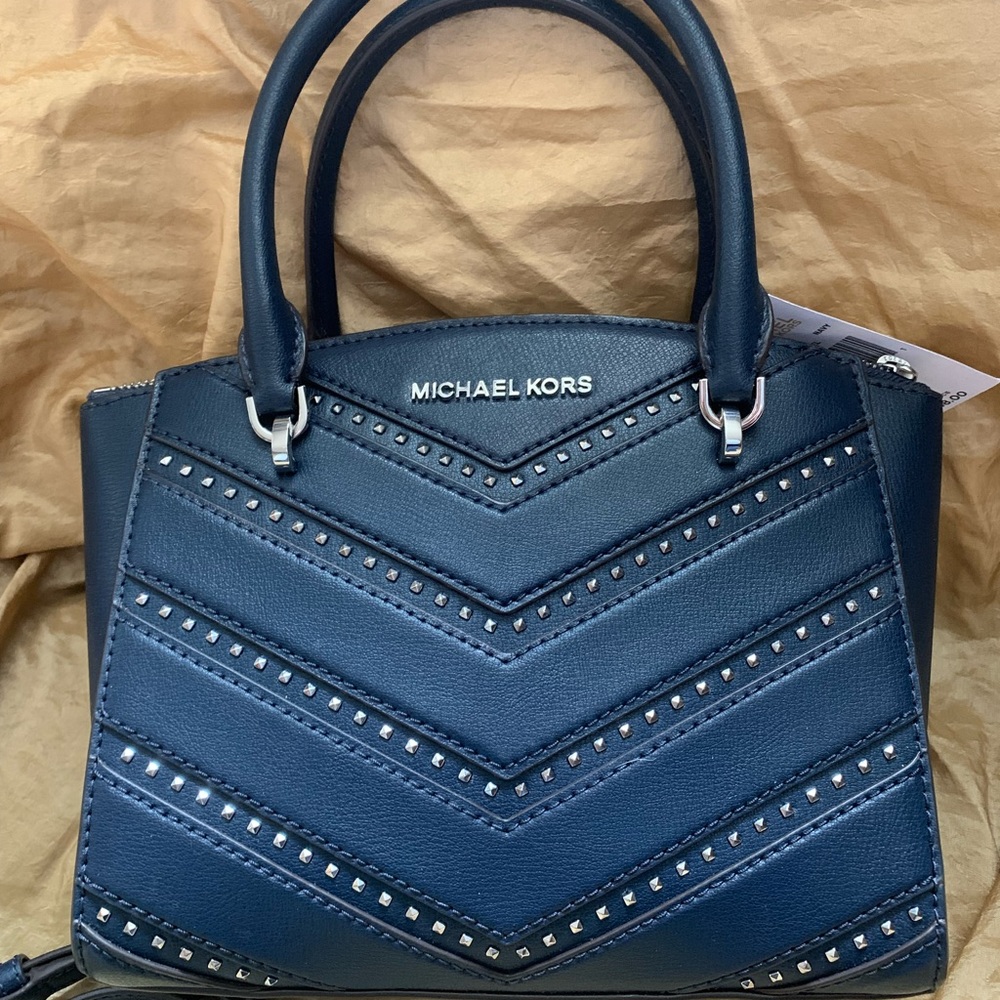 👀⭐️⭐️Rare⭐️⭐️👀Discontinued Genuine Michael Kors 🤩 Navy-Blue “Ellis Satchel”🦋